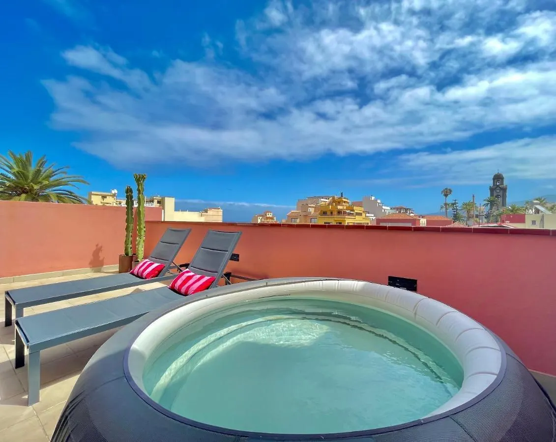 Aromas Suites Attic Puerto de la Cruz  Puerto de la Cruz (Tenerife)